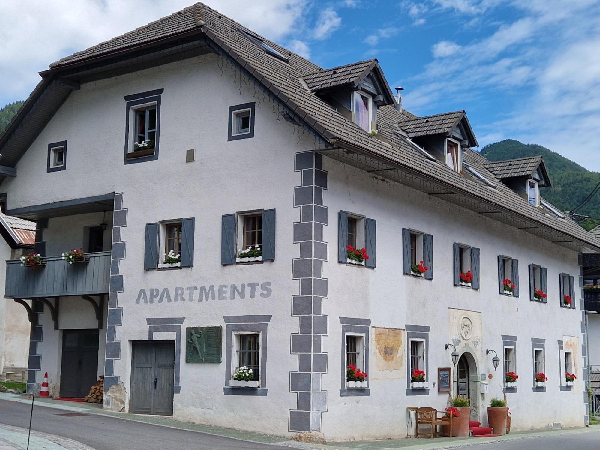 Apartment Belopeski Dvori *